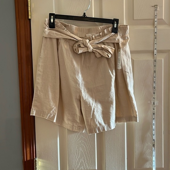 NWT-land’n sea-L-tan-tie front, high waist,washable, linen blend shorts - Picture 1 of 9